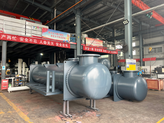 Anti-Corrosion Water Cooled Evaporator Shell And Tube Type Heat Exchanger Flooded Type